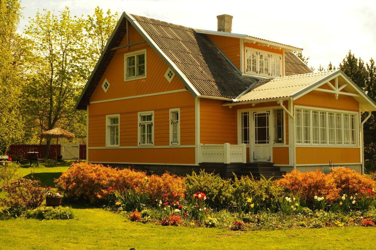 Maison d'hôtes Leesi Puhkemaja Extérieur photo