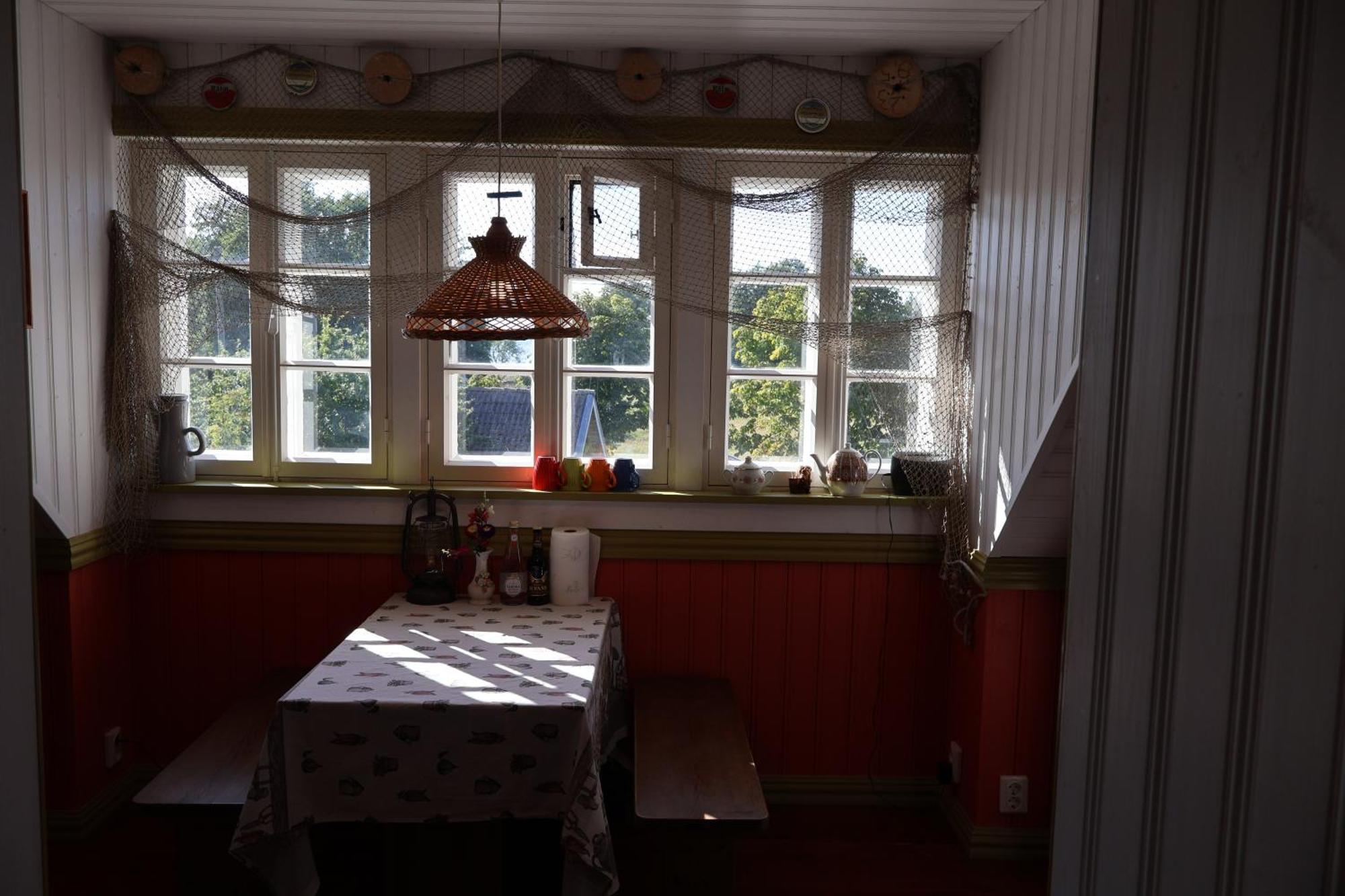Maison d'hôtes Leesi Puhkemaja Extérieur photo